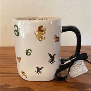 Rae Dunn Harry Potter Hogwarts Mug with Black Handle
